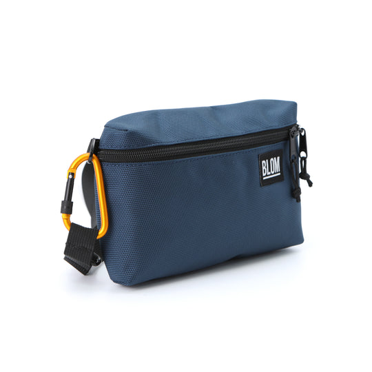 Bolso Numa Azul