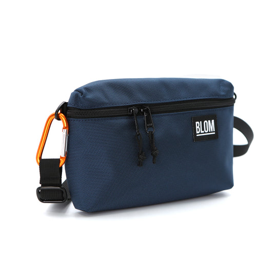 Bolso Numa Azul