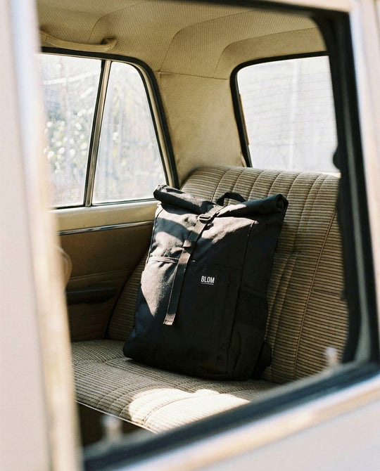Mochila Roll-Top Negra 7º Aniversario